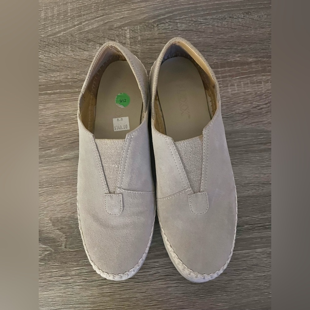 THE FLEXX Light Taupe Slip-On Loafers